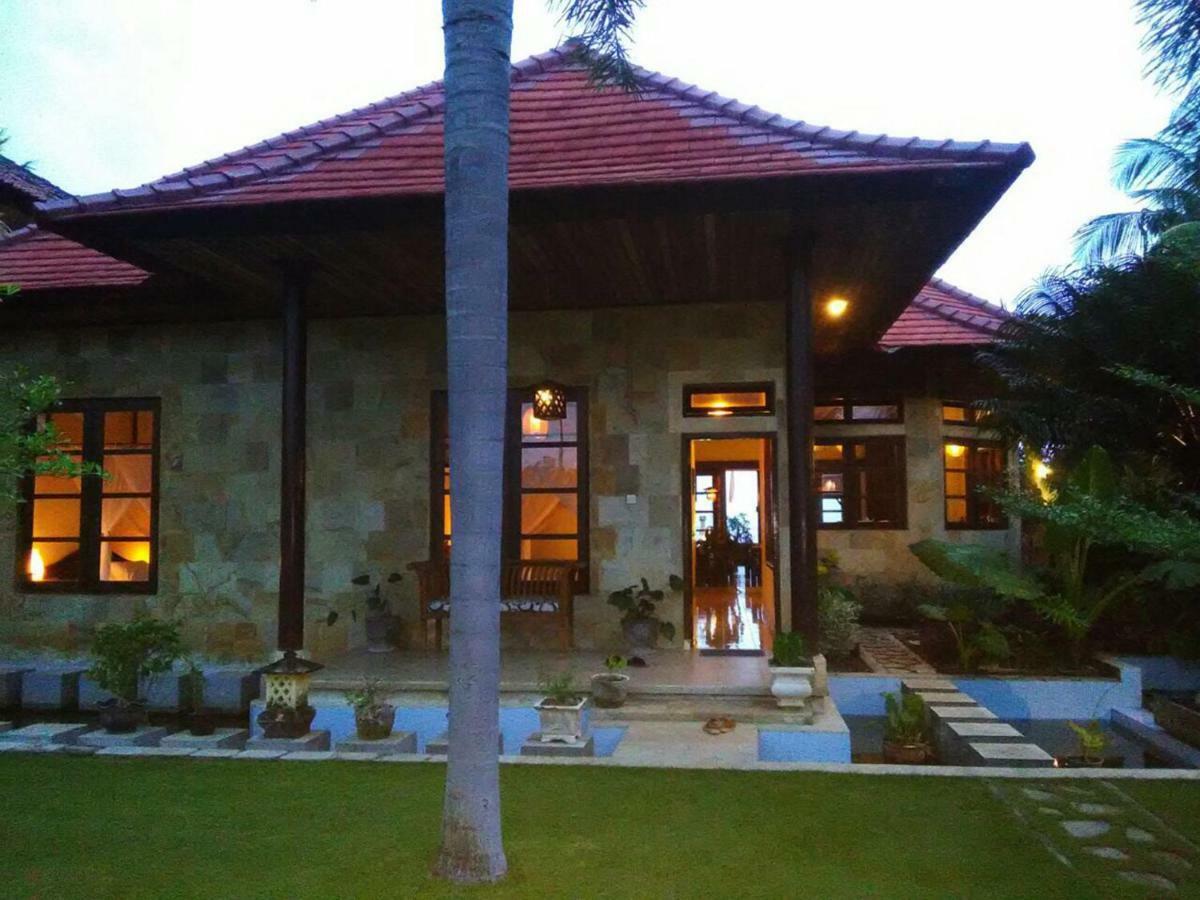 Ocean Beachfront Villa Dini Banjar  ภายนอก รูปภาพ
