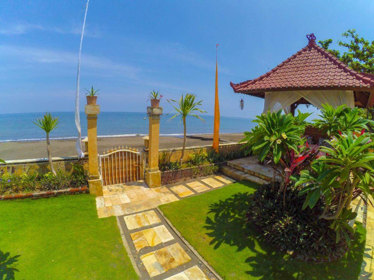 Ocean Beachfront Villa Dini Banjar  ภายนอก รูปภาพ