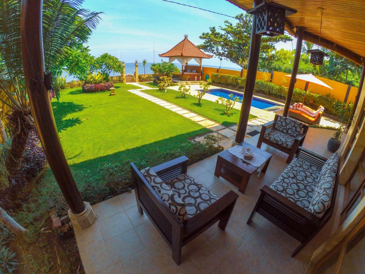 Ocean Beachfront Villa Dini Banjar  ภายนอก รูปภาพ
